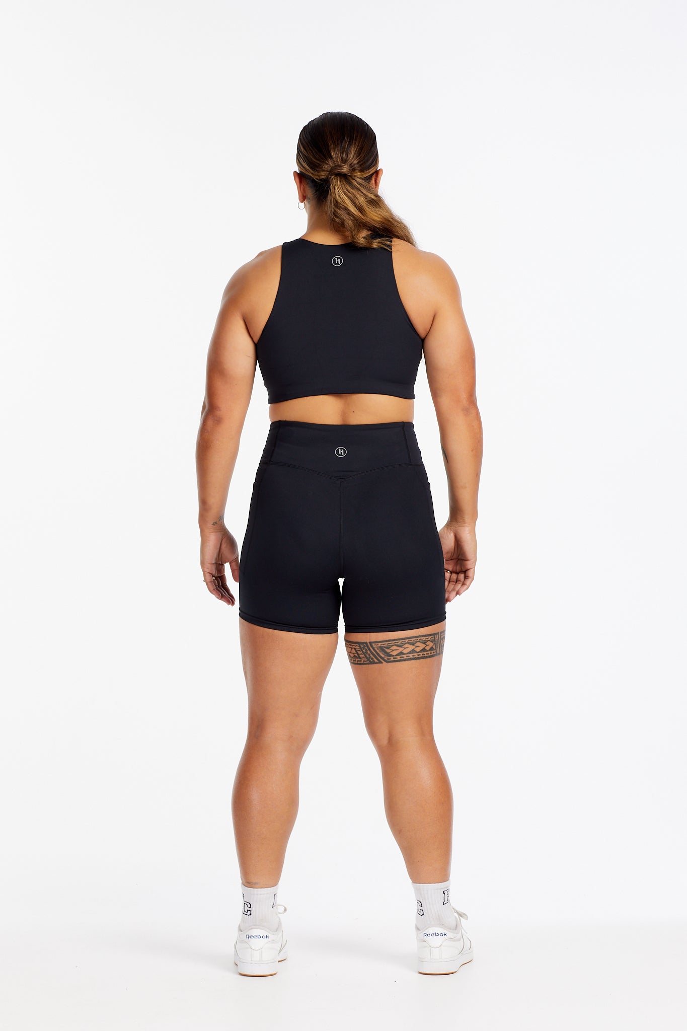 HYBRID MID SHORT ONYX