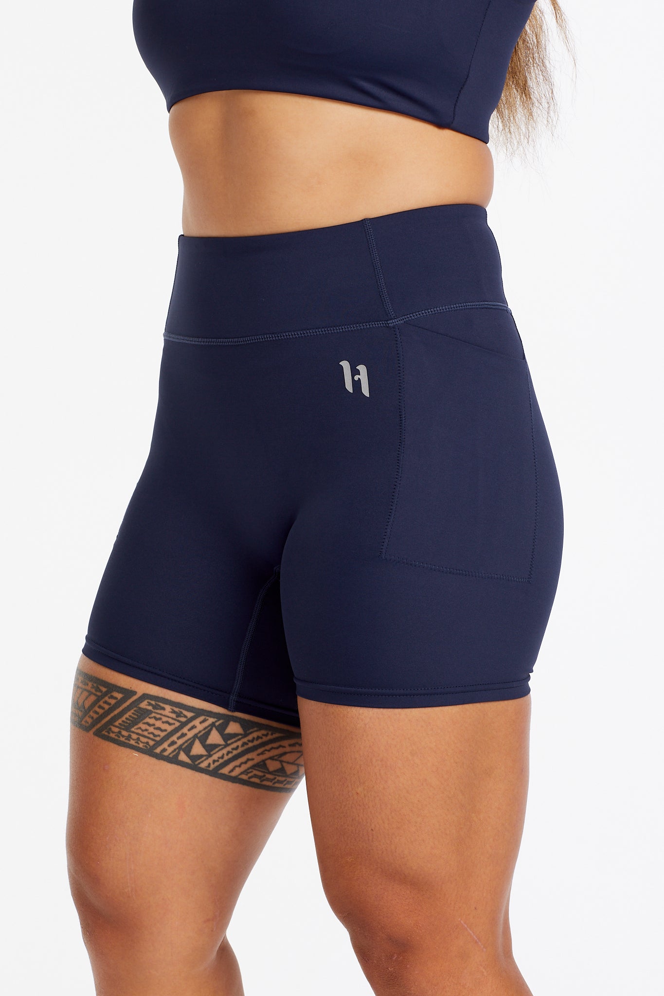 HYBRID MID SHORT NAVY
