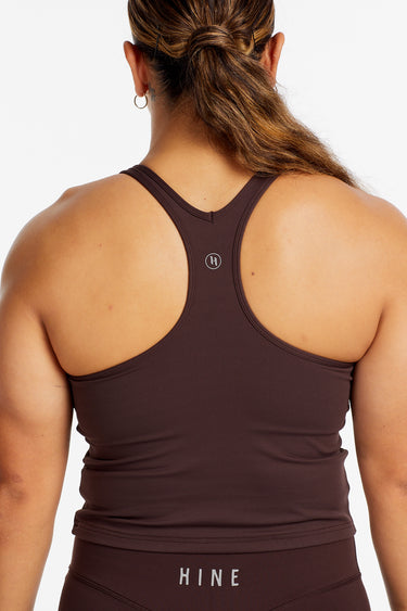 PERFORMANCE RACERBACK CROP SINGLET ESPRESSO
