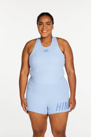 SUMMER STAPLE MID SHORT SKY BLUE