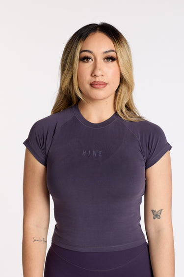 THE ESSENTIAL CROP TEE MIDNIGHT