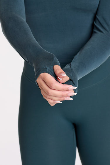 THE ESSENTIAL CROP LONG SLEEVE JADE