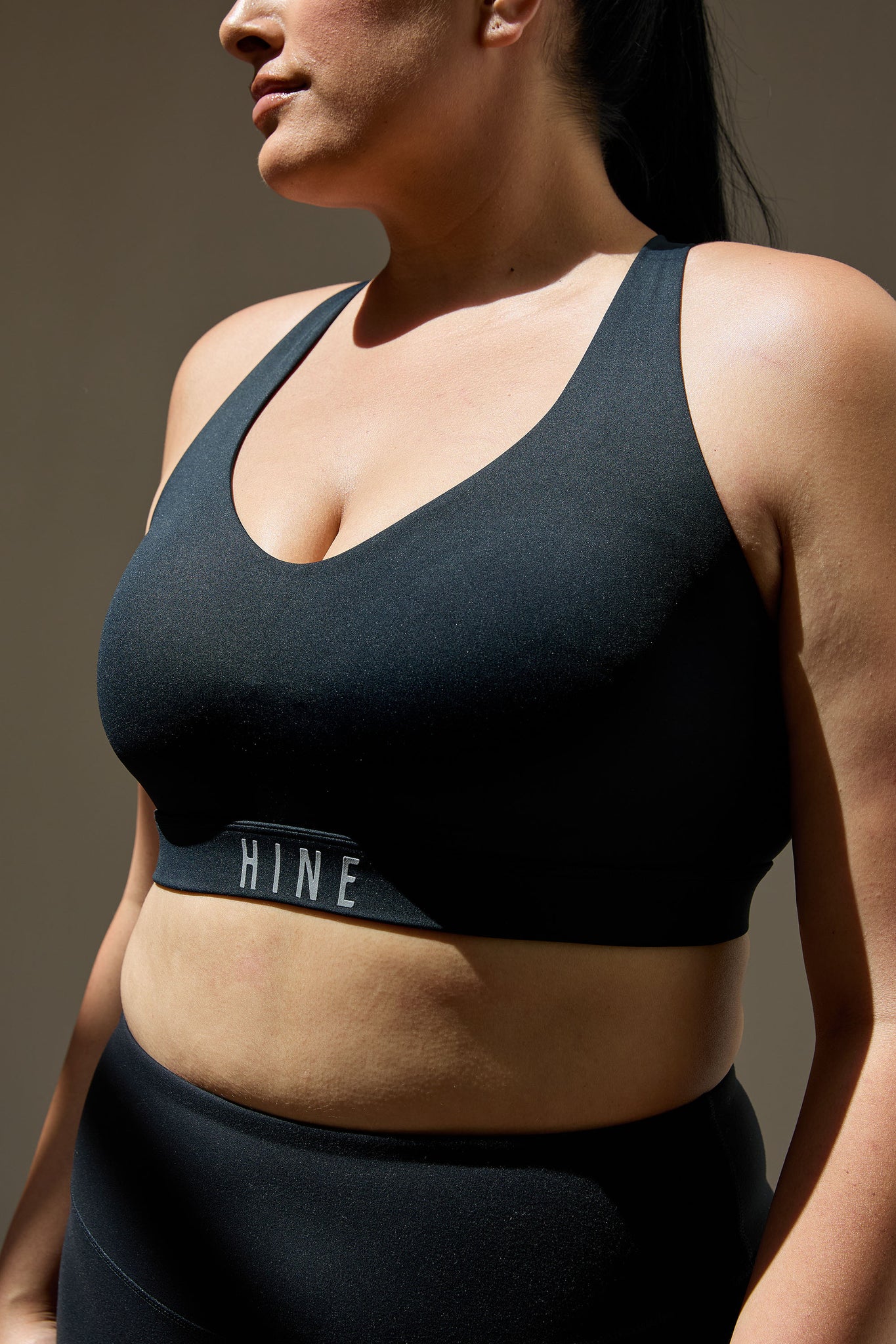 IMPACT SPORTS BRA ONYX – HINE COLLECTION