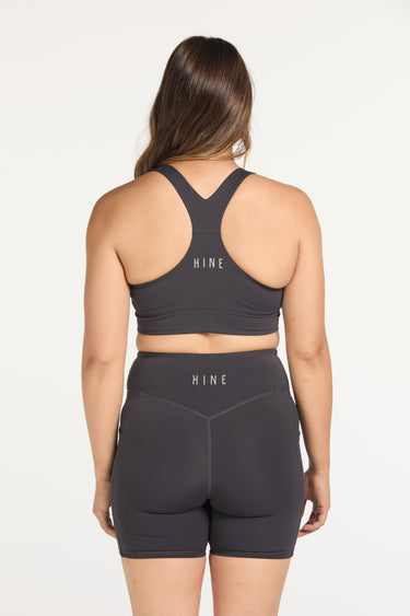 AUAHI CROSS-OVER MID SHORT CHARCOAL