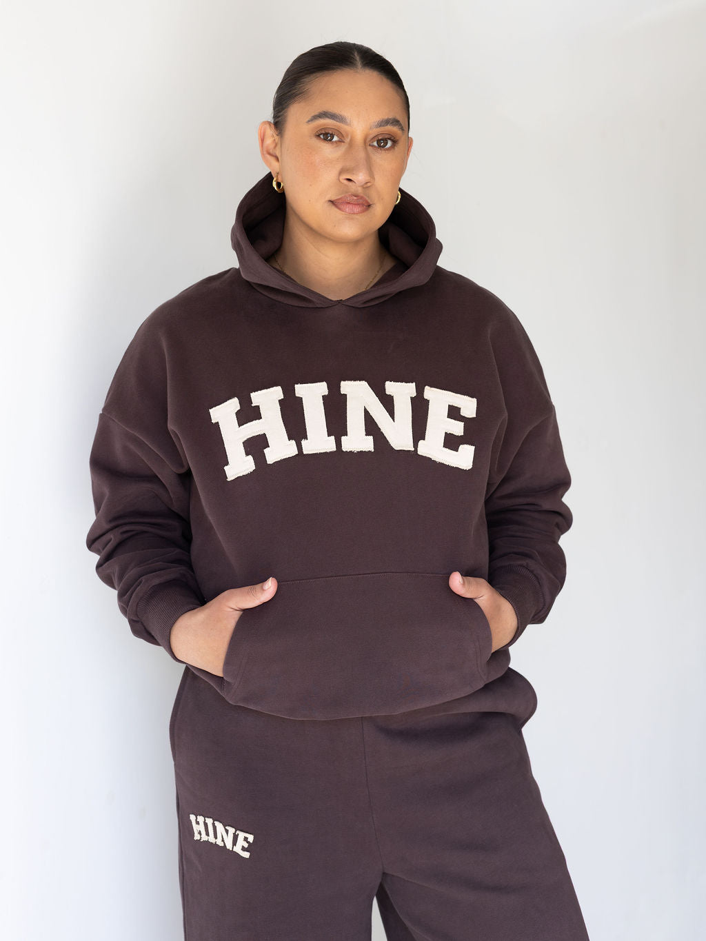 HINE PATCH HOODIE COCOA