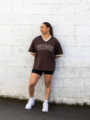BOXY VARSITY V-NECK TEE COCOA