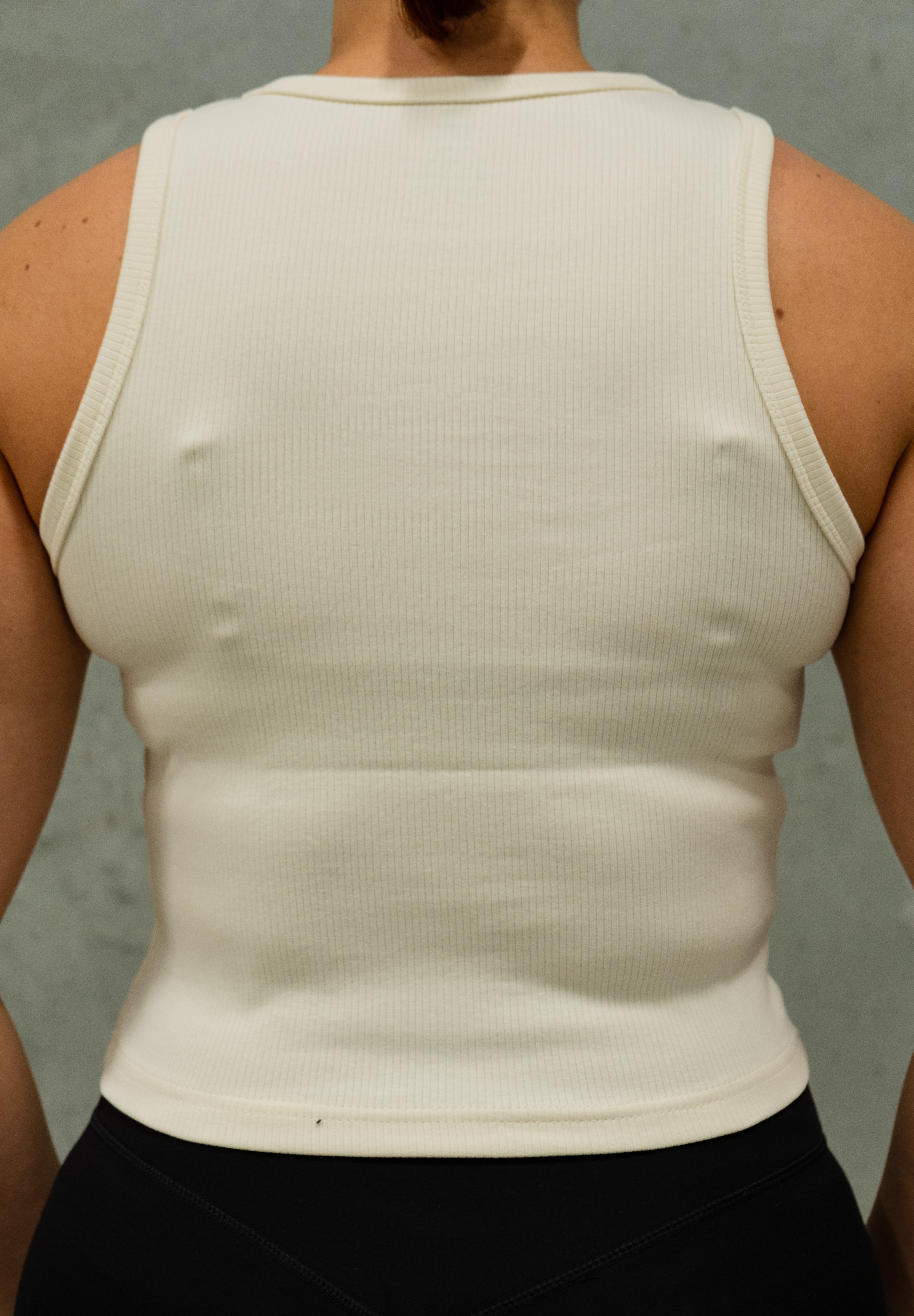 SUMMER SIGNATURE CROP TANK CREAM