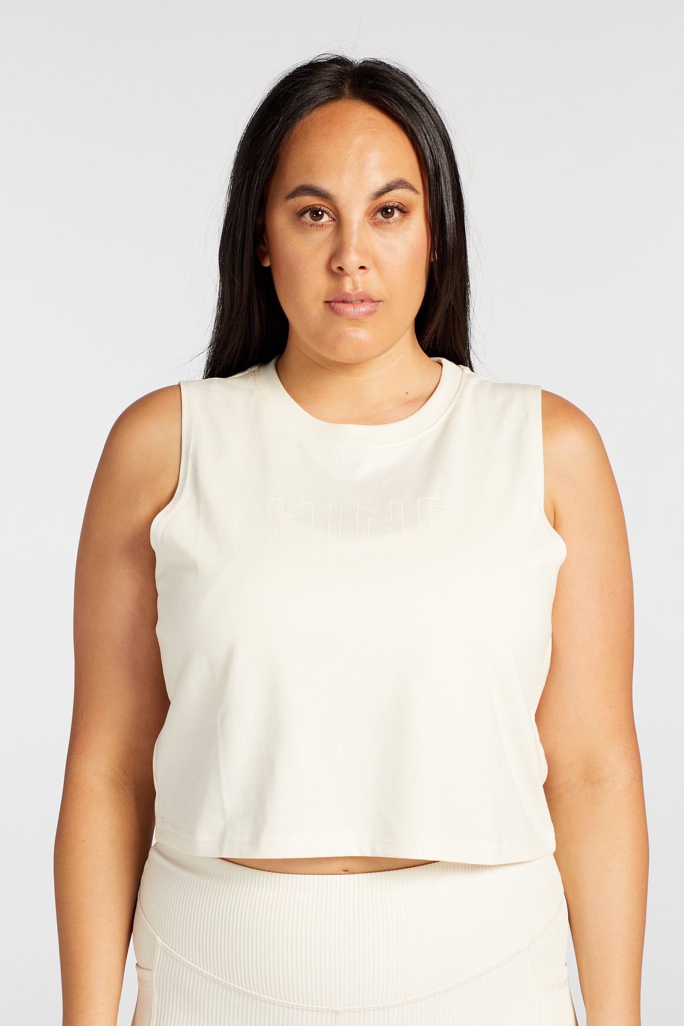 SIGNATURE CROP MUSCLE SINGLET CREAM