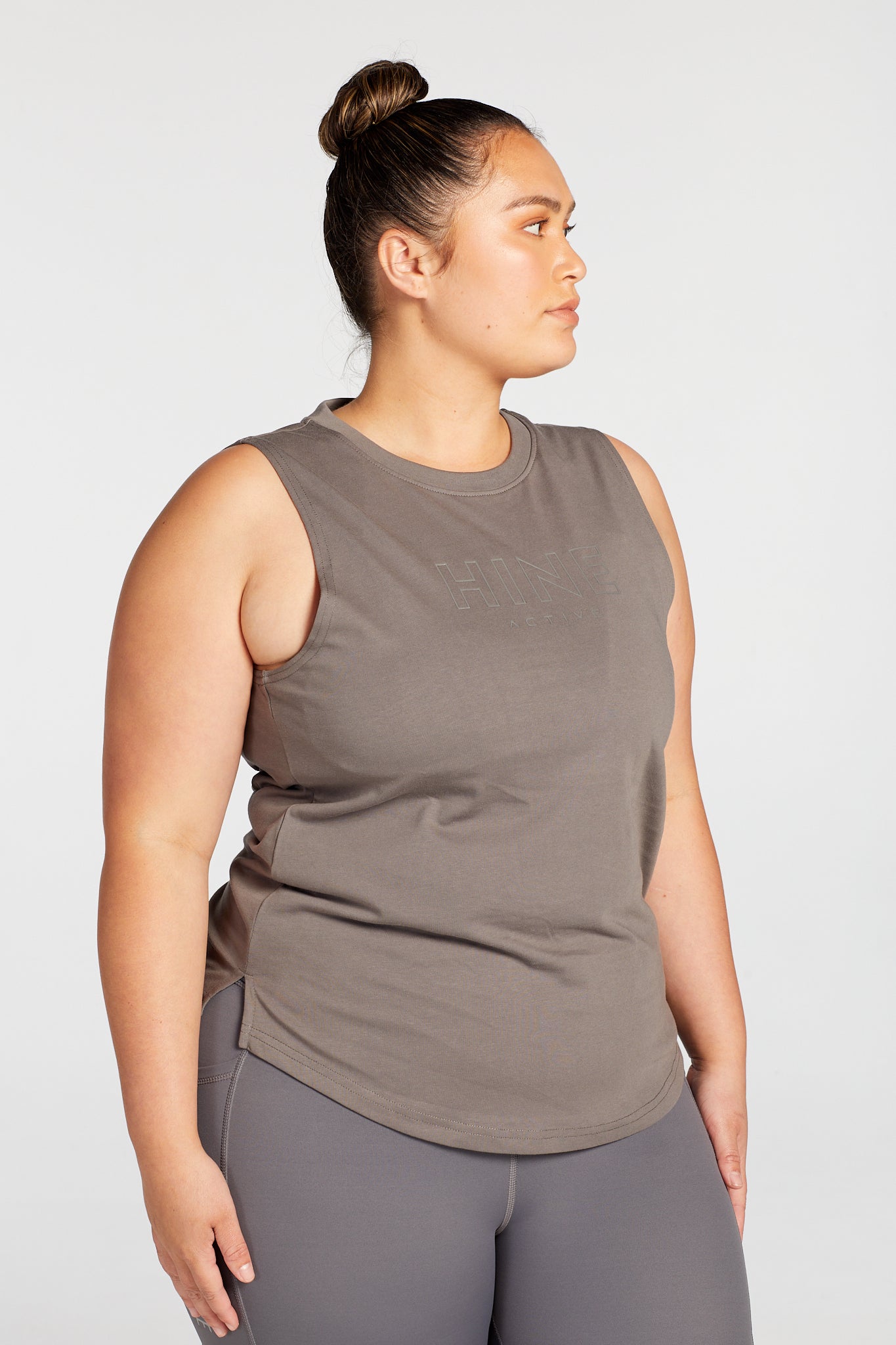 SIGNATURE MUSCLE SINGLET STEEL