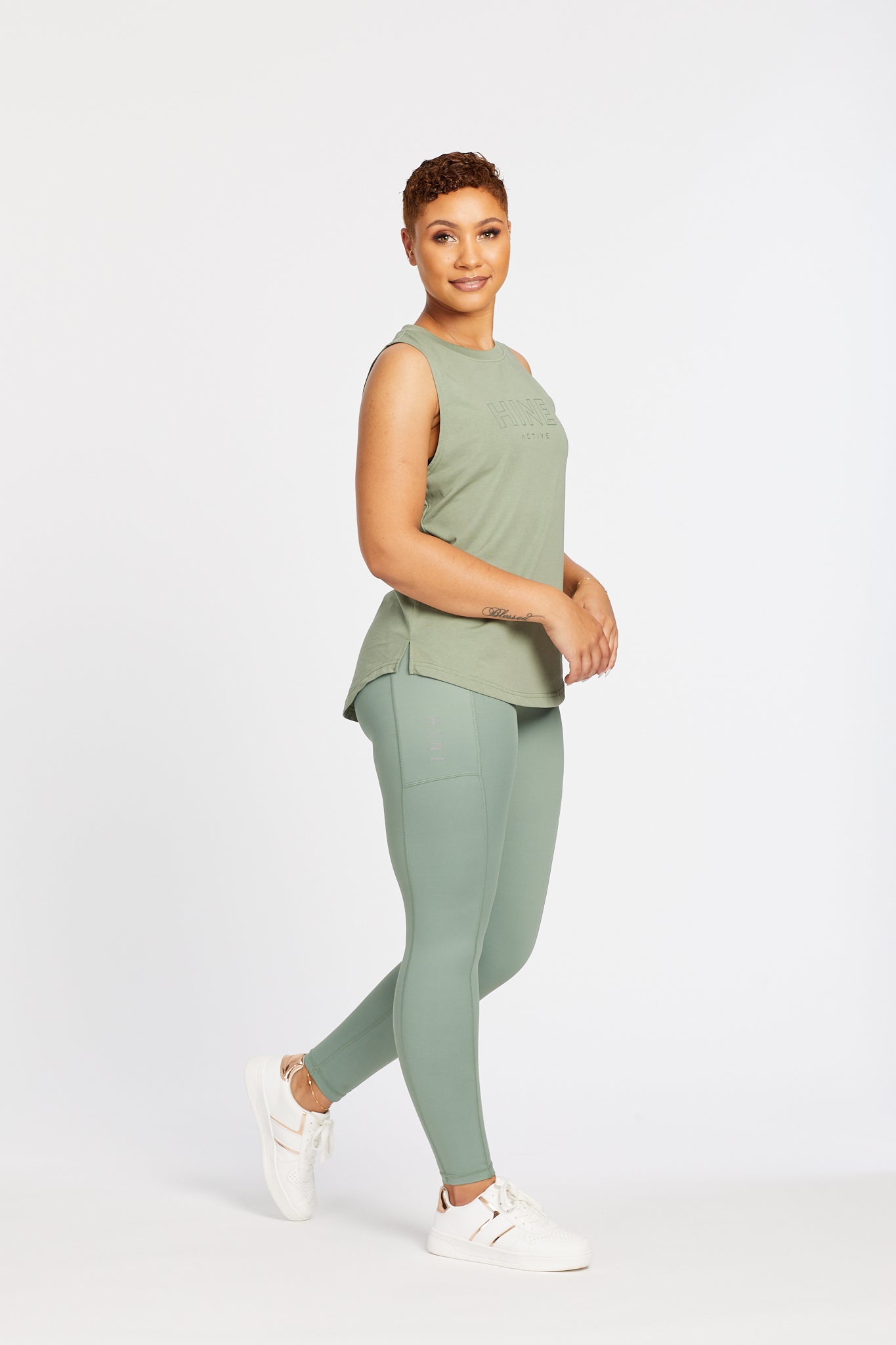 SIGNATURE MUSCLE SINGLET SEA GREEN