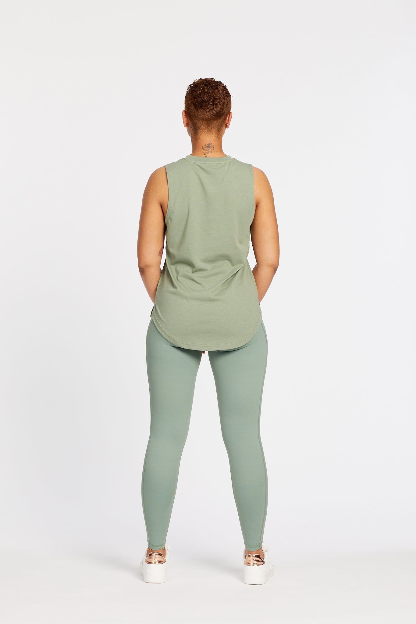 SIGNATURE MUSCLE SINGLET SEA GREEN