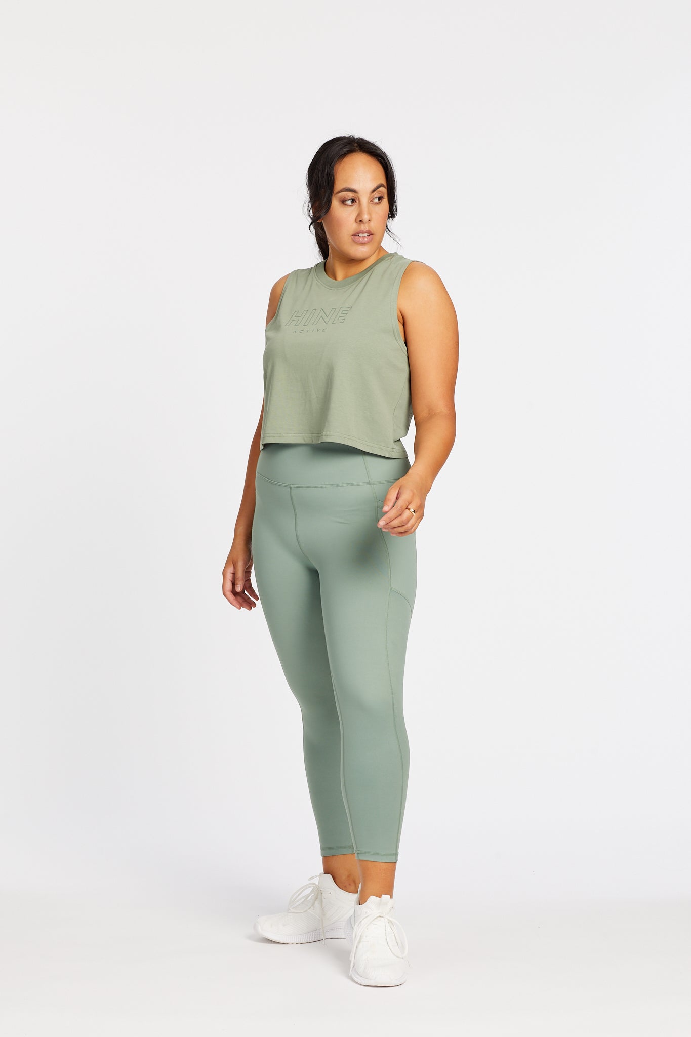 SIGNATURE CROP MUSCLE SINGLET SEA GREEN