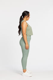 SIGNATURE CROP MUSCLE SINGLET SEA GREEN