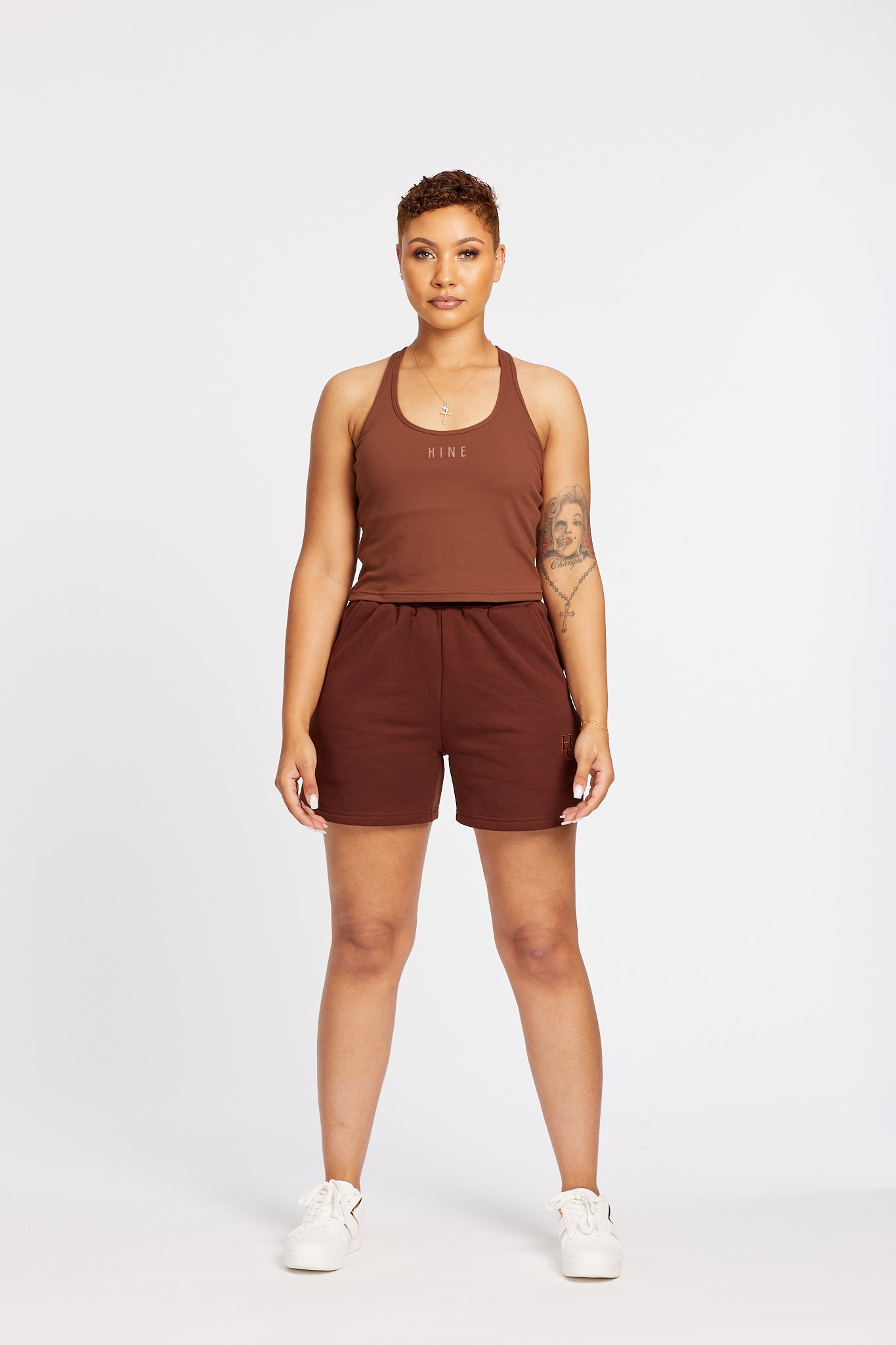 SIGNATURE RACERBACK CROP CHOCOLATE