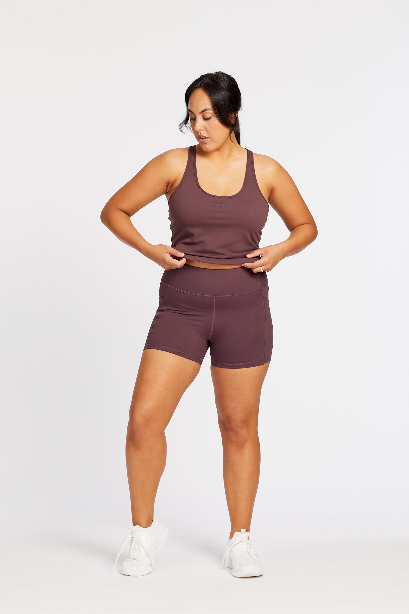 SIGNATURE RACERBACK CROP DEEP MAUVE