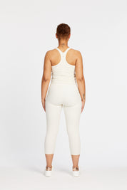 SIGNATURE RACERBACK CROP CREAM
